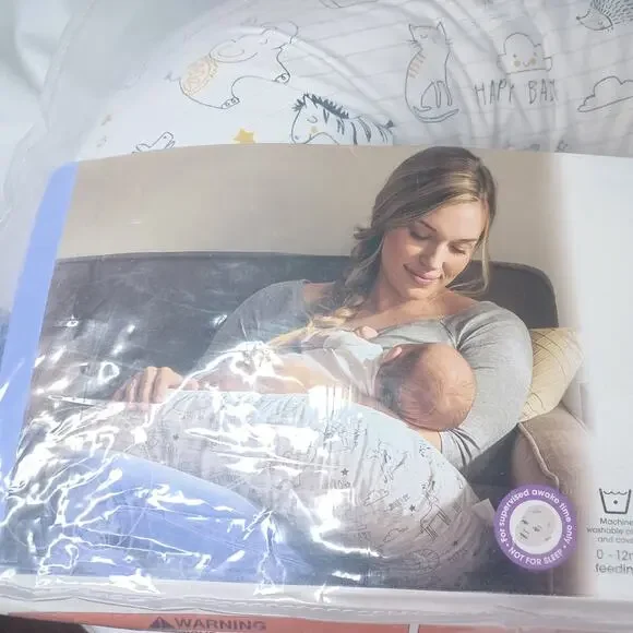 Boppy Original Feeding Pillow w/ Black Gold Animal Print Cover - Picture 4 of 8